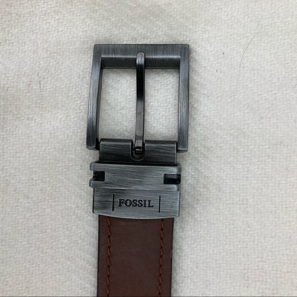 FOSSIL Sz 42 Reversible Belt  Leather - Picture 4 of 4